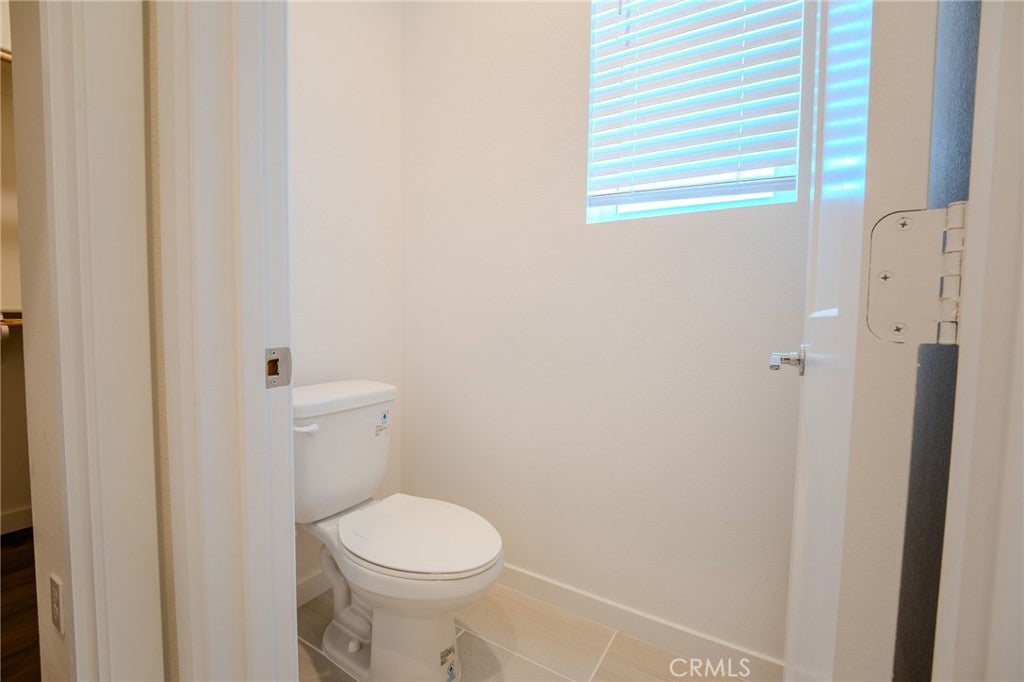 107 Allusion, Irvine CA 92618 - Photo 41