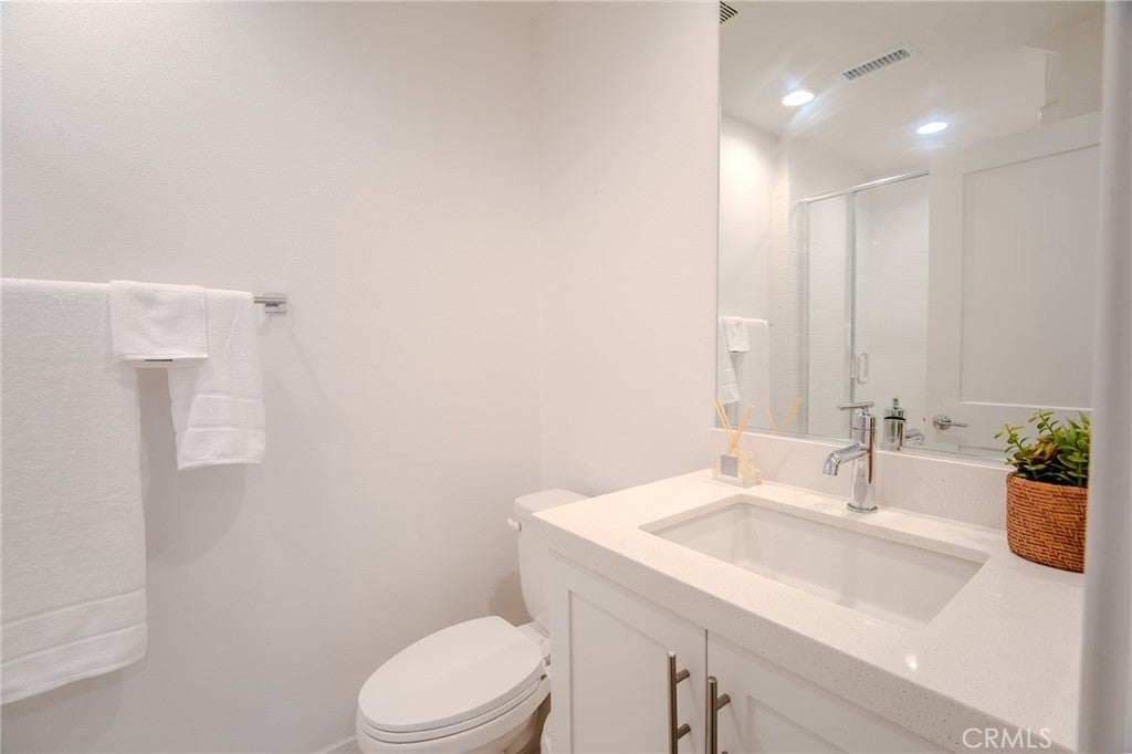 107 Allusion, Irvine CA 92618 - Photo 7