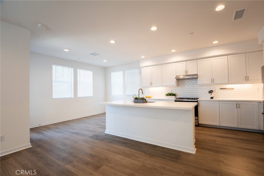 107 Allusion, Irvine CA 92618 - Photo 17