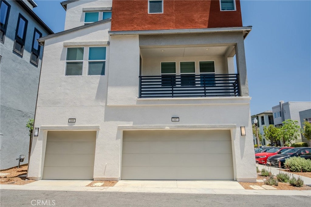 107 Allusion, Irvine CA 92618 - Photo 43