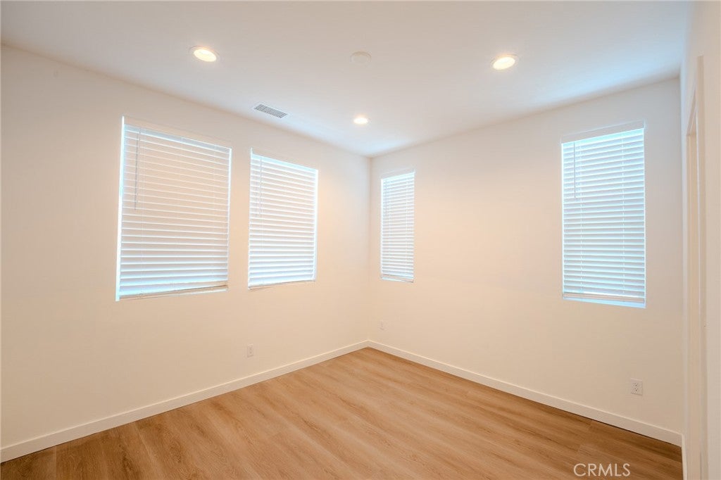 107 Allusion, Irvine CA 92618 - Photo 28