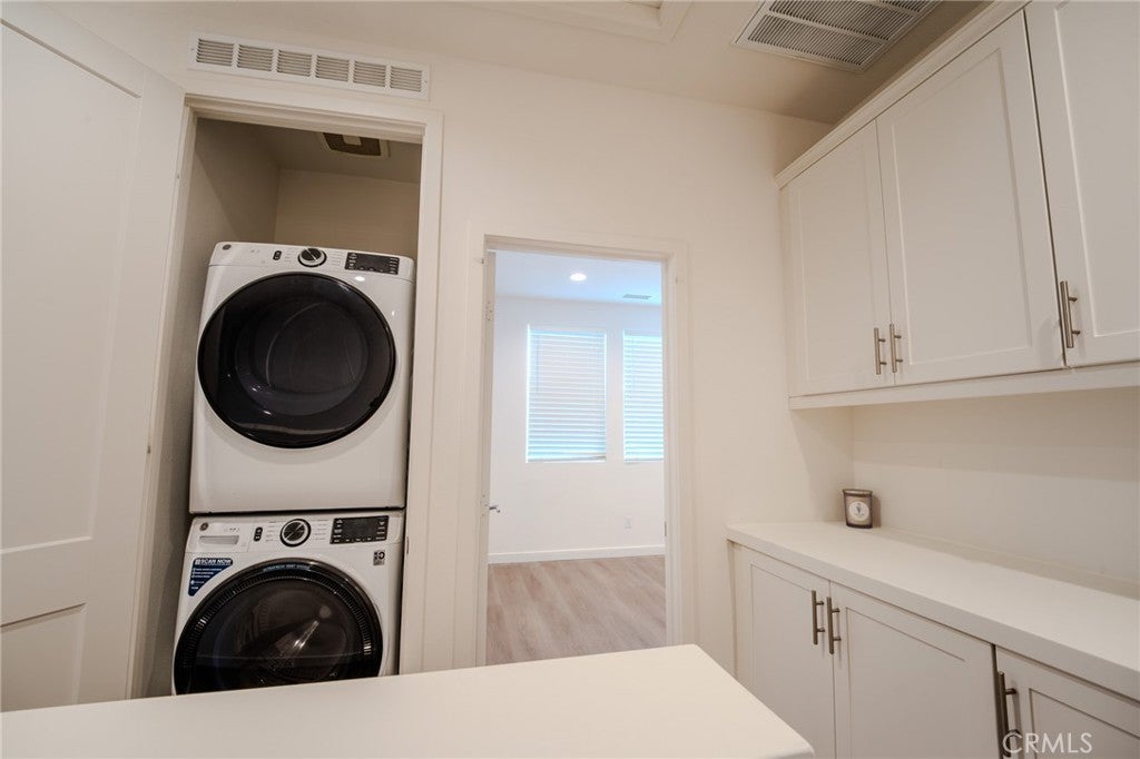 107 Allusion, Irvine CA 92618 - Photo 24