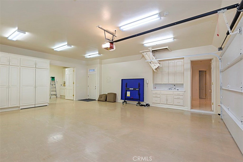 Ritz Cove (RC) - Residential Lease