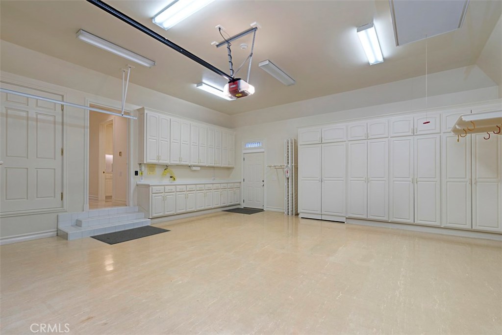 Ritz Cove (RC) - Residential Lease
