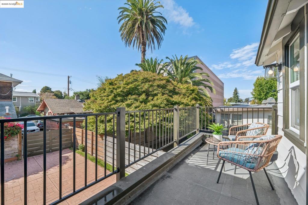 ELMWOOD - Residential Income
