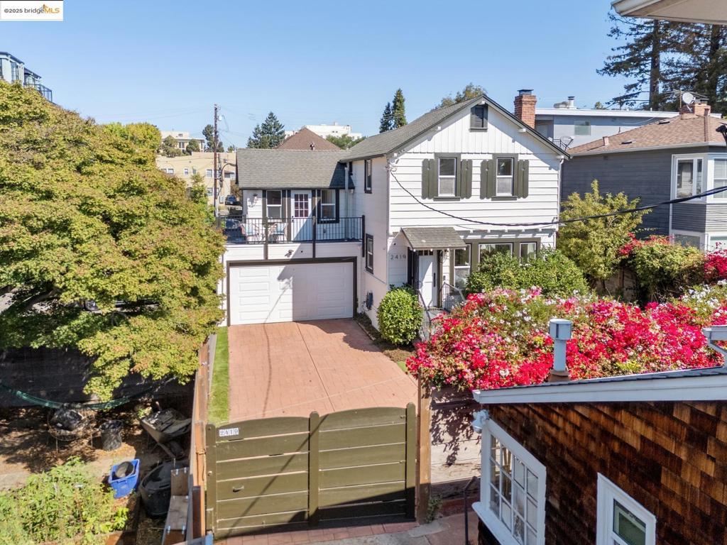 ELMWOOD - Residential Income