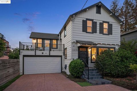 Photo of 2417 Webster ST St, Berkeley, CA 94705 (MLS # 41111815)