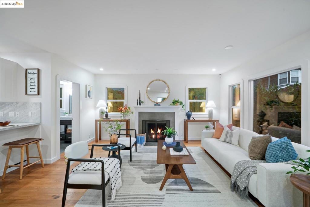 ELMWOOD - Residential Income