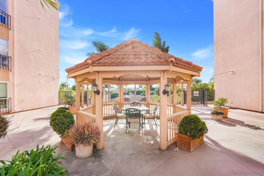 Pacific Beach - Residential