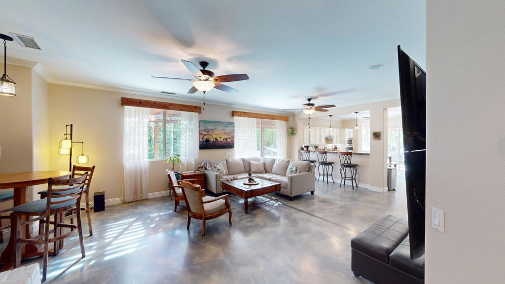 78135 Calico Glen Drive