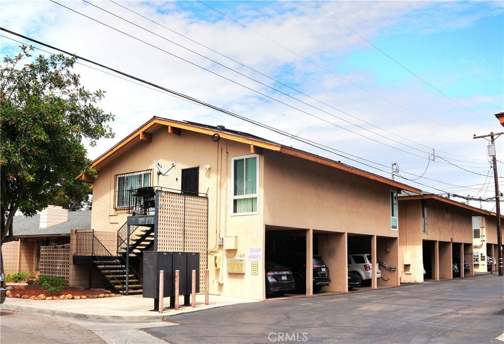 1263 Oakdale AVE