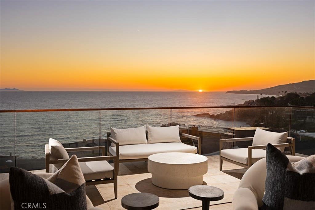 Photo of 2615 Victoria DR, Laguna Beach, CA 92651 (MLS # OC26109146)