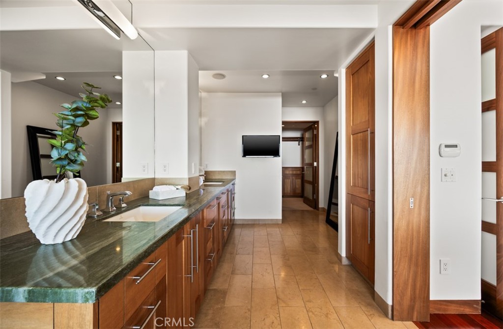 2615 Victoria, Laguna Beach CA 92651 - Photo 30