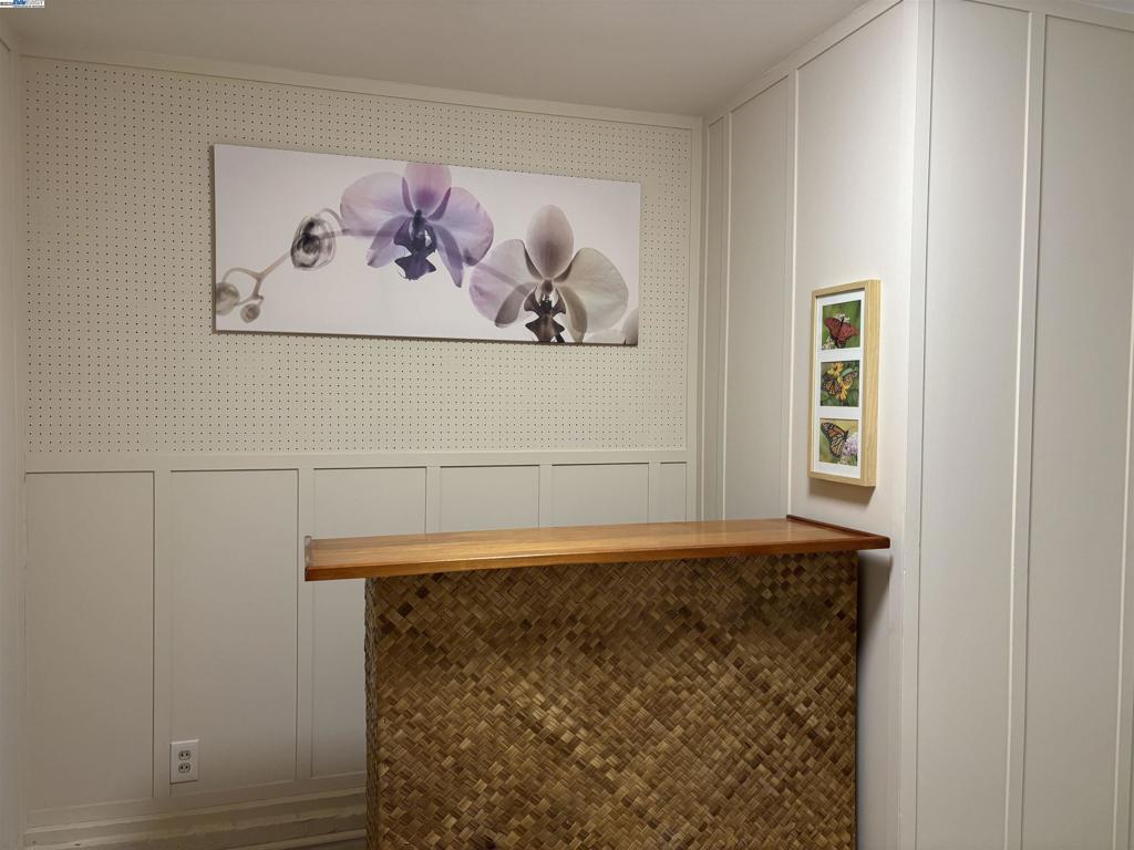 MONTCLAIR - Residential