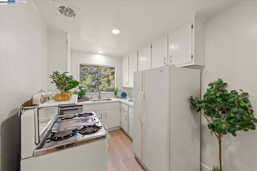 MONTCLAIR - Residential