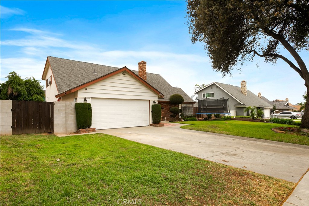 2956 Bautista Street