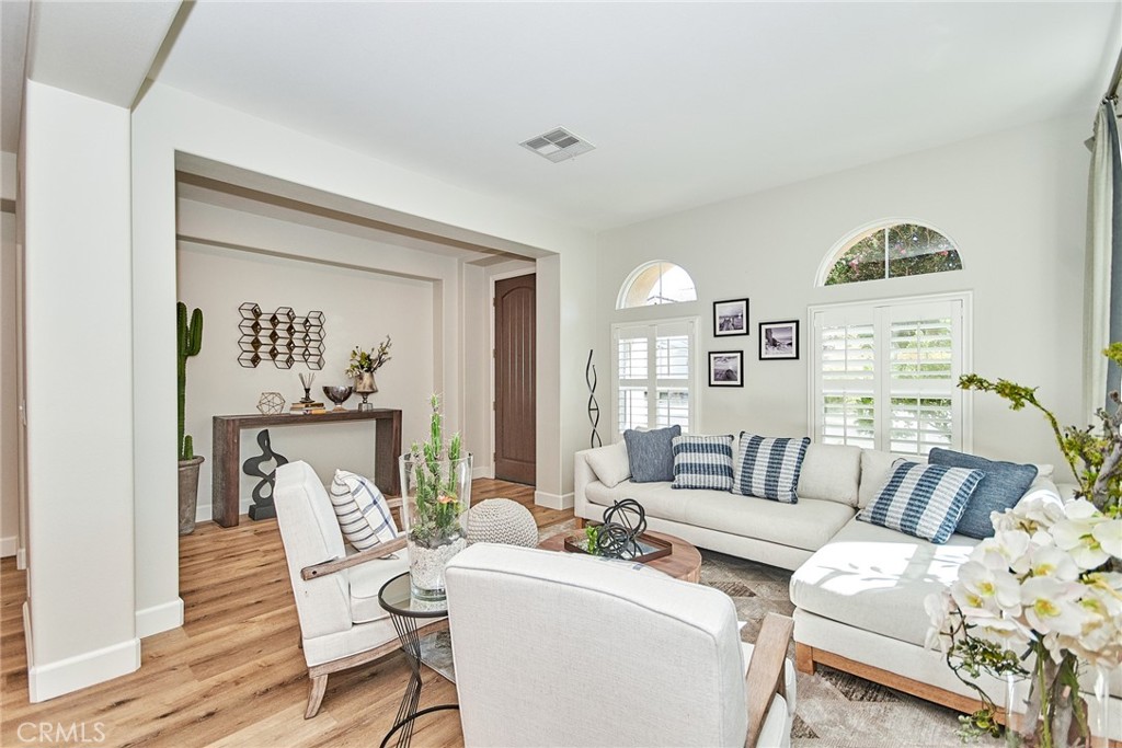 1341 W Sunflower