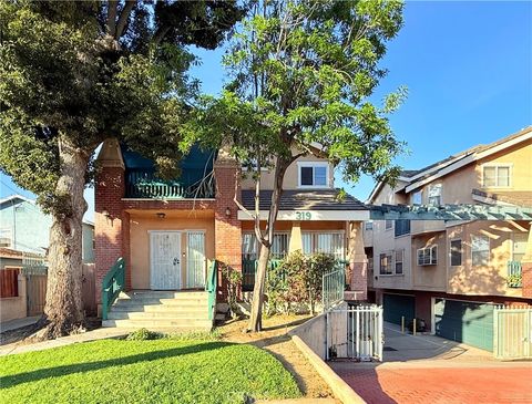 Photo of 319 W Duarte Rd #A, Monrovia, CA 91016 (MLS # AR26013491)