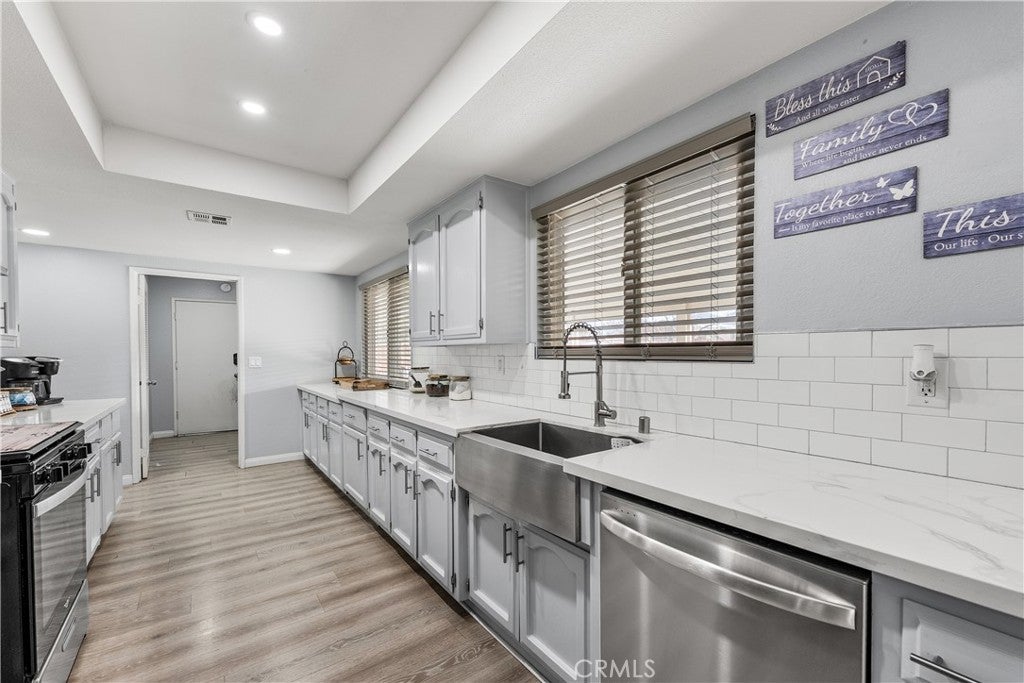 8954 E Avenue T14
