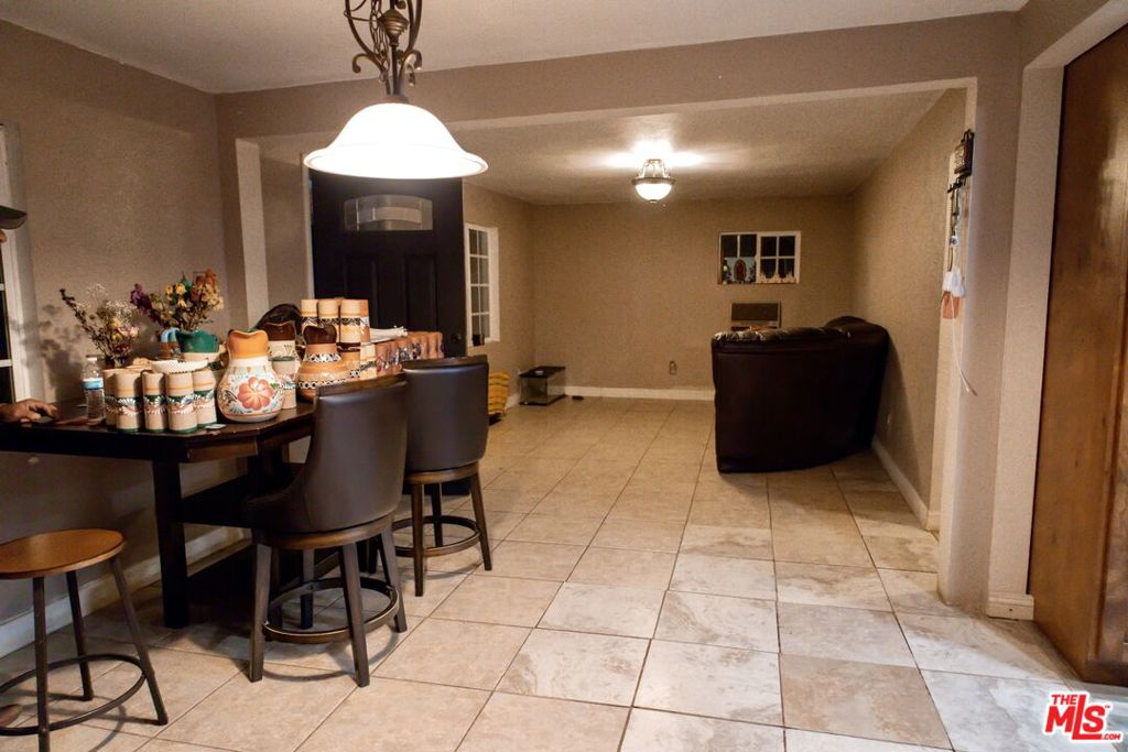 21732 Mountain Avenue