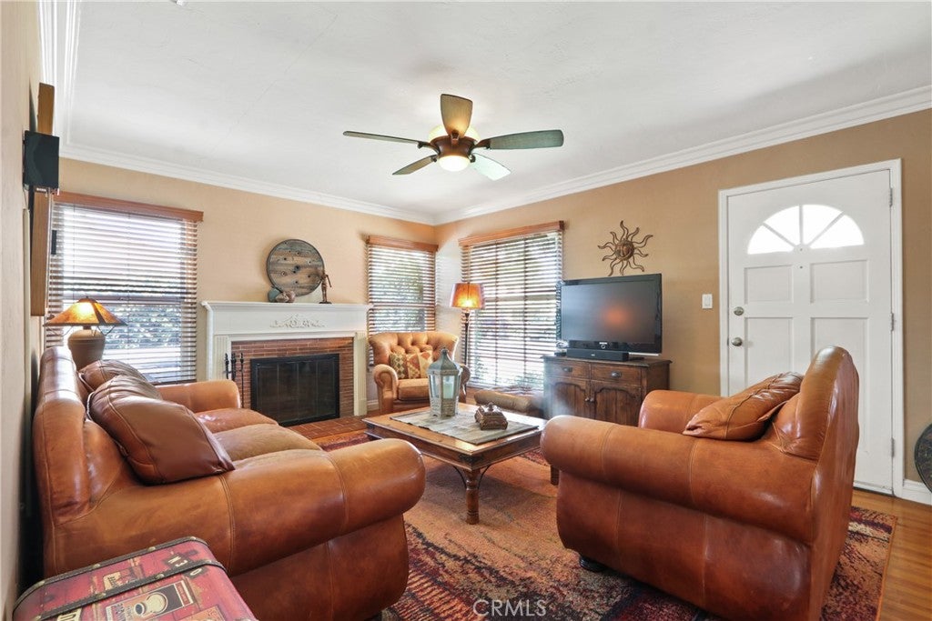 808 W 33rd