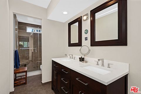 Tiny photo for 11824 Moorpark Street #F, Studio City, CA 91604 (MLS # 26692595)