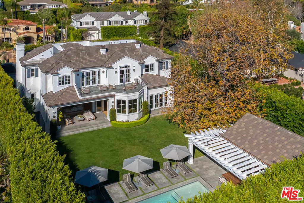 Photo of 1580 Sorrento Drive, Pacific Palisades, CA 90272 (MLS # 26650777)