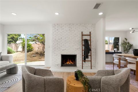 Photo of 21731 Bryant St, Canoga Park, CA 91304 (MLS # SR26066424)