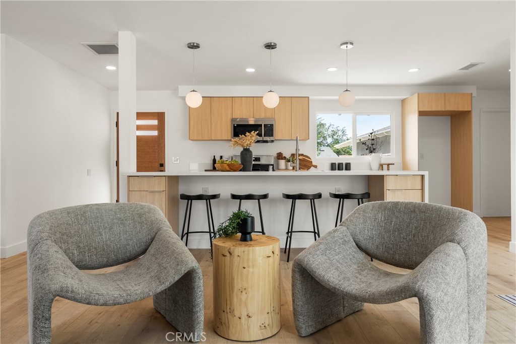 21731 Bryant