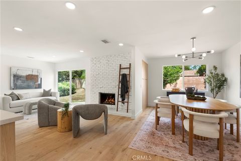 21731 Bryant Canoga Park CA 91304