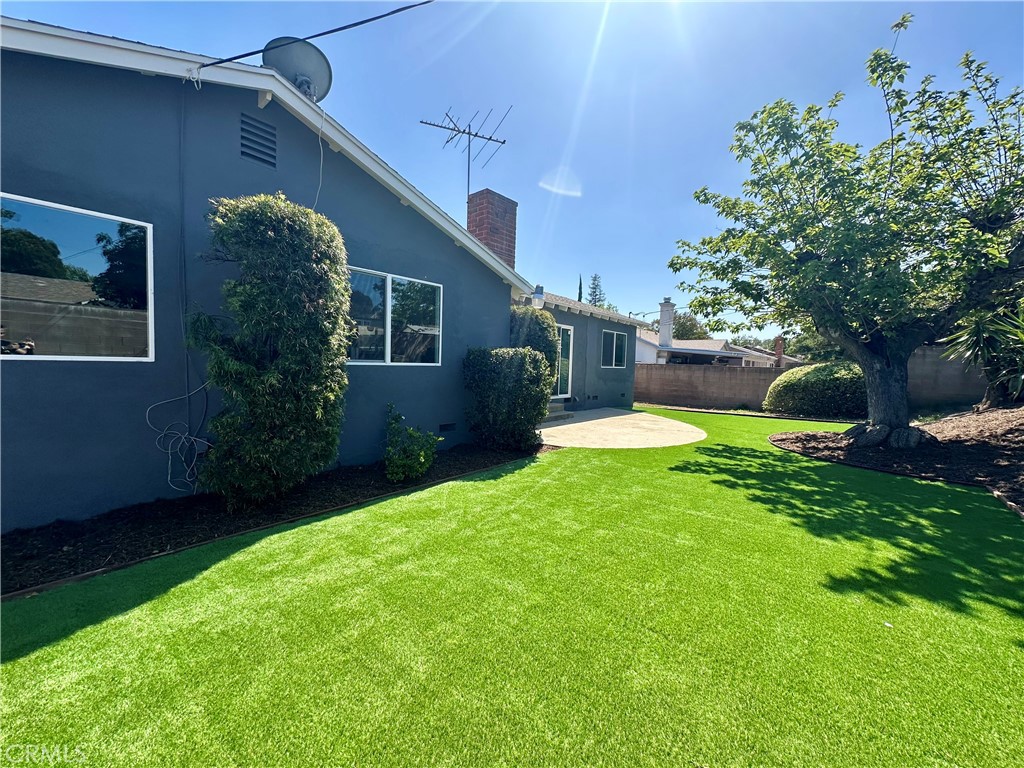 21731 Bryant