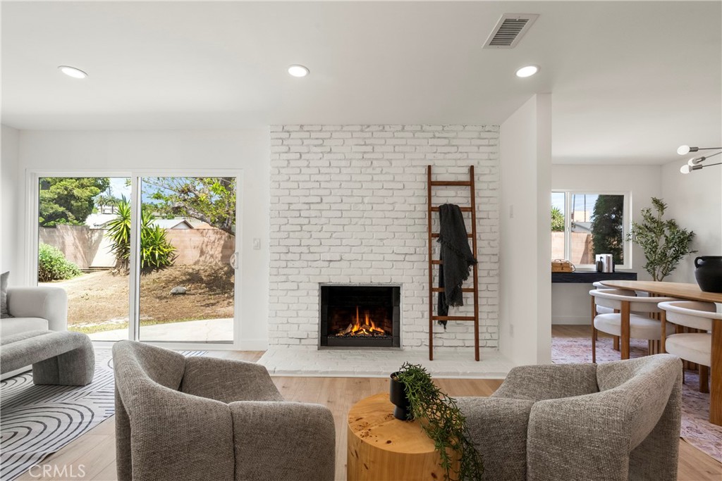 21731 Bryant