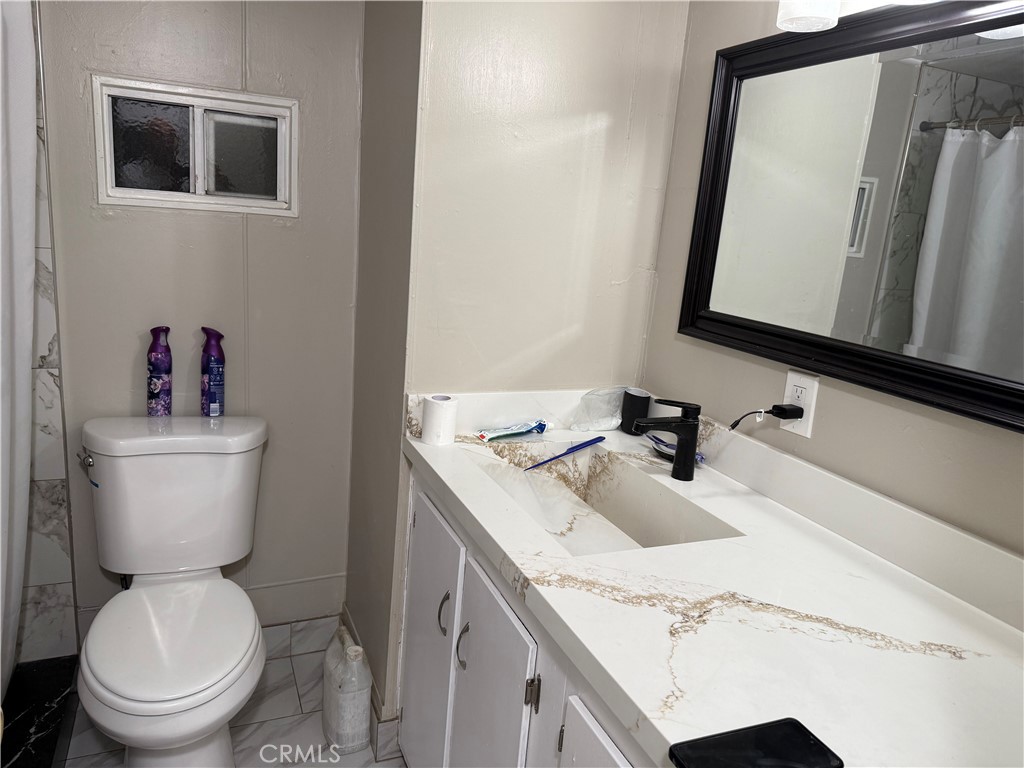 6665 6665 Long Beach B23