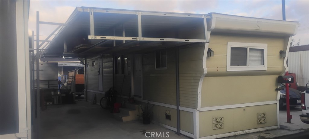 6665 6665 Long Beach B23