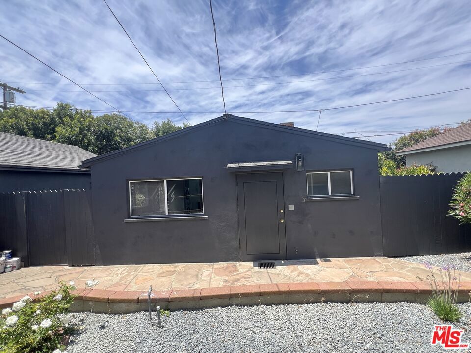 8347 Loyola Boulevard, Los Angeles CA 90045