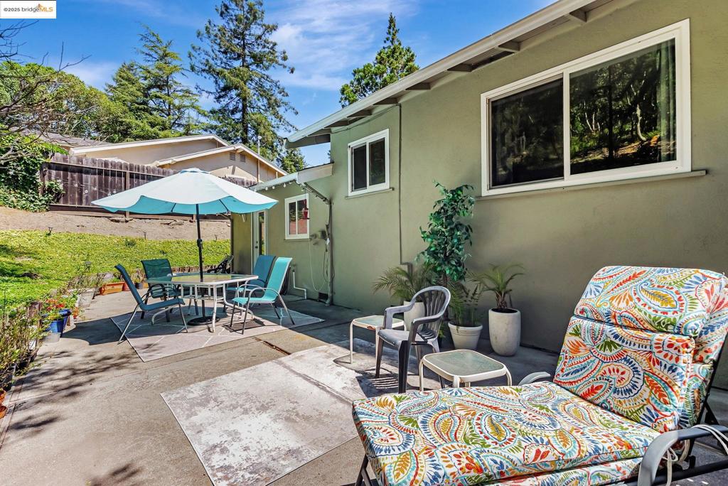 MORAGA MANOR - Residential