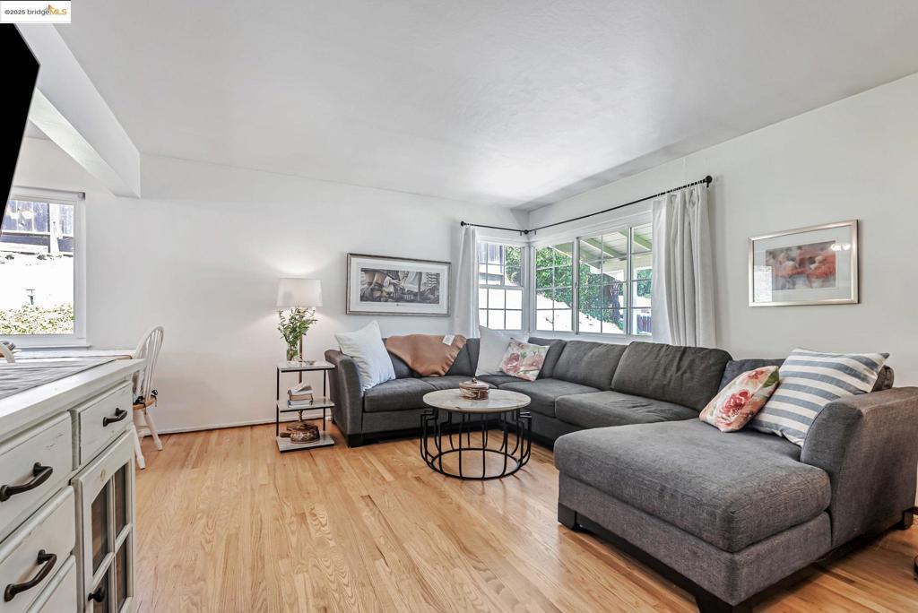 MORAGA MANOR - Residential