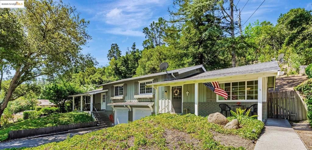 Photo of 2050 Donald Dr, Moraga, CA 94556 (MLS # 41115516)