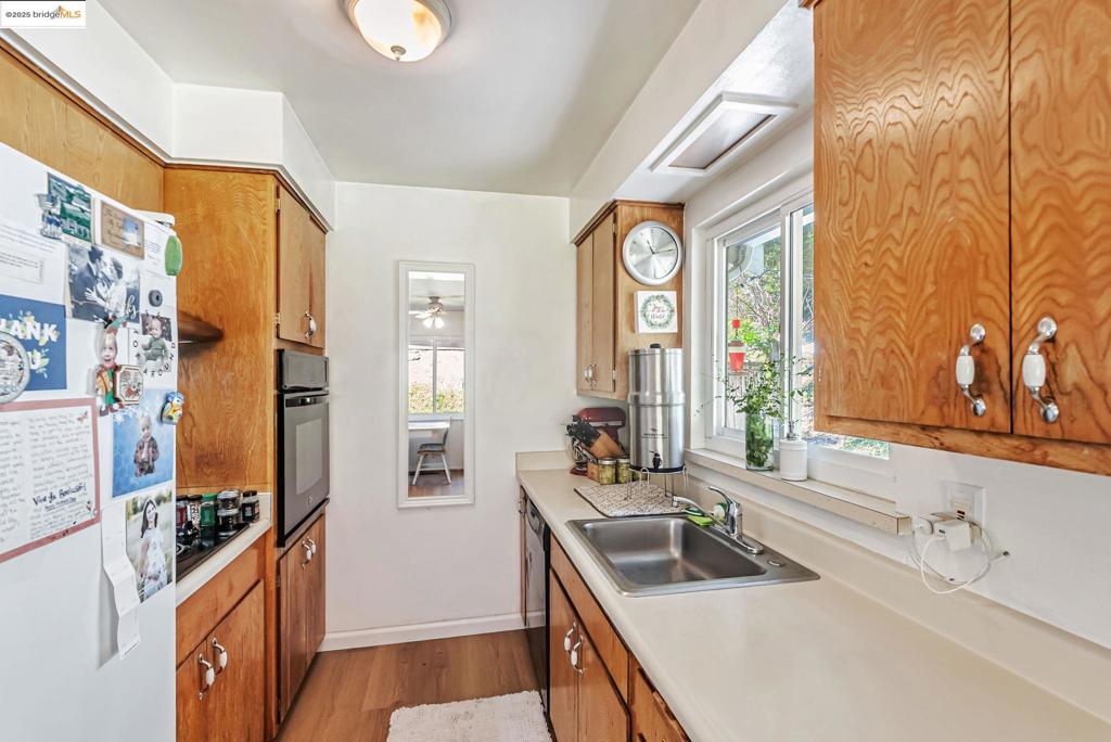 MORAGA MANOR - Residential