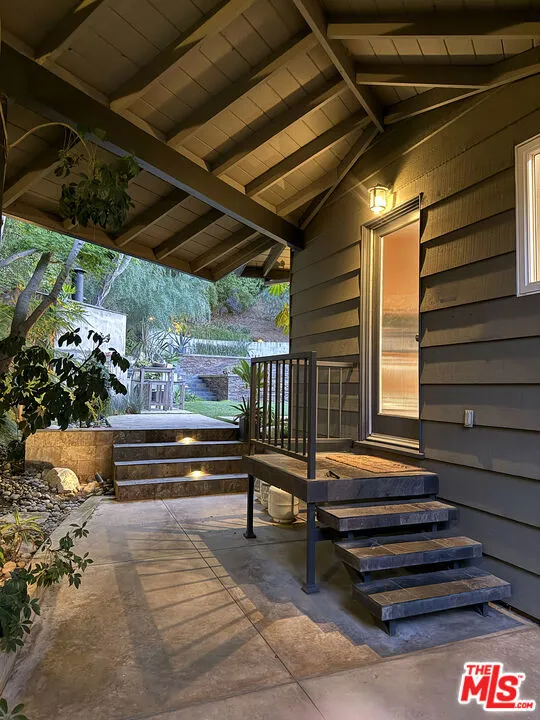 Studio City, California 91604, United States, 3 Bedrooms Bedrooms, ,3 BathroomsBathrooms,Residential,Active,148254