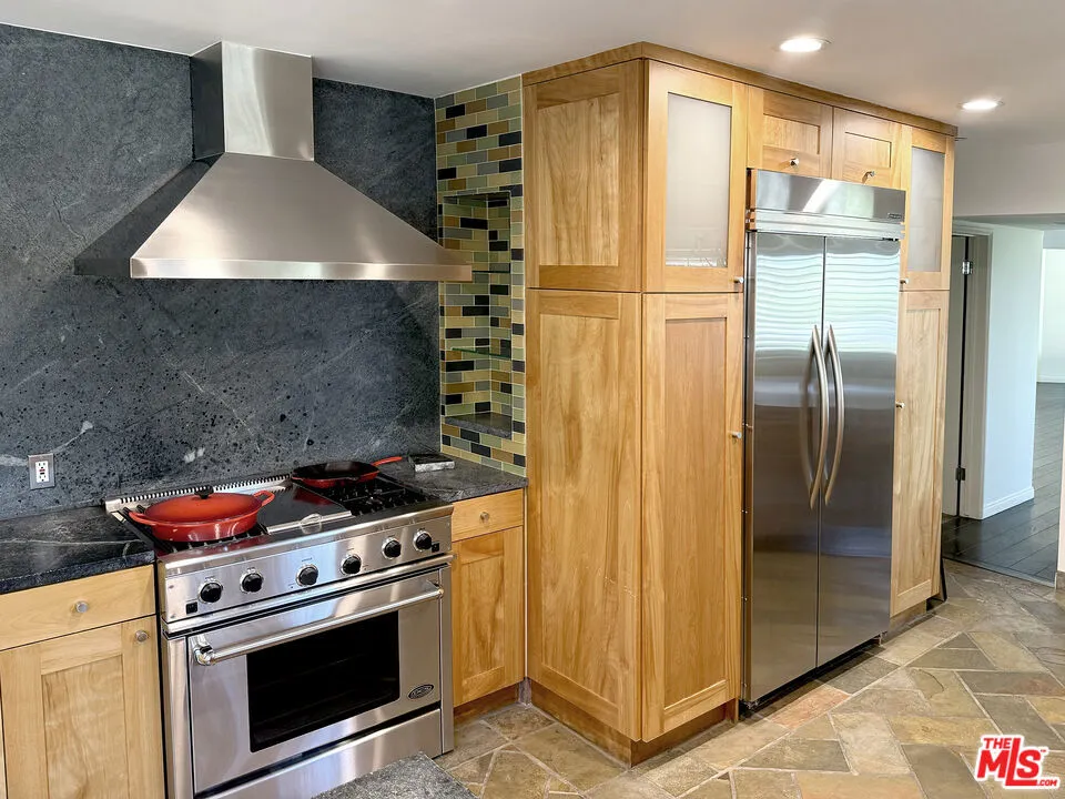 Studio City, California 91604, United States, 3 Bedrooms Bedrooms, ,3 BathroomsBathrooms,Residential,Active,148254