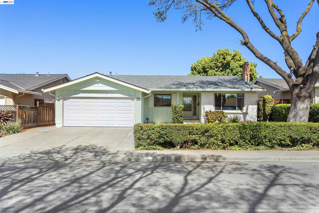 3179 Mackenzie Pl