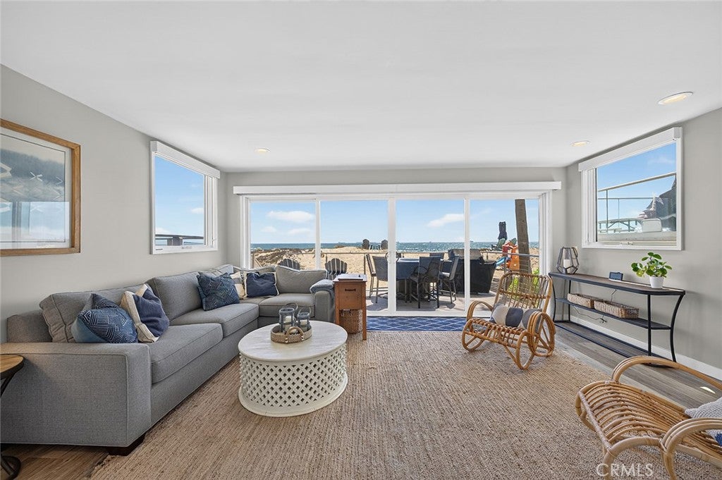 109 A Surfside