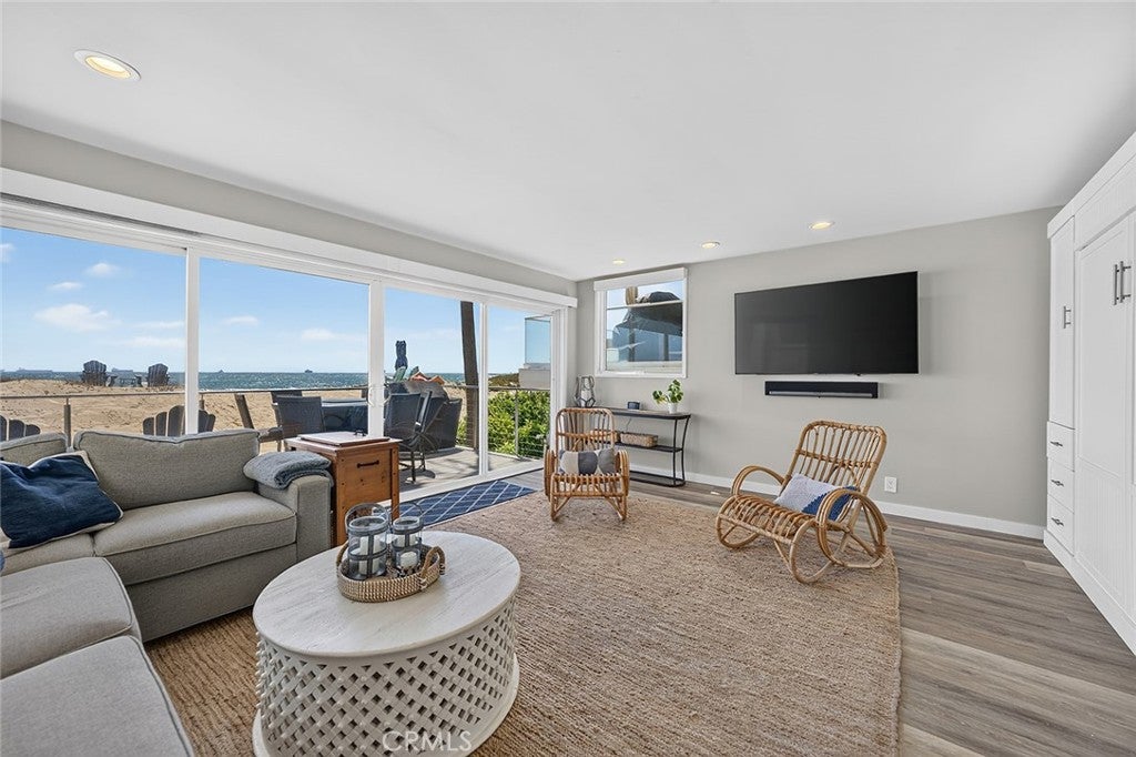 109 A Surfside