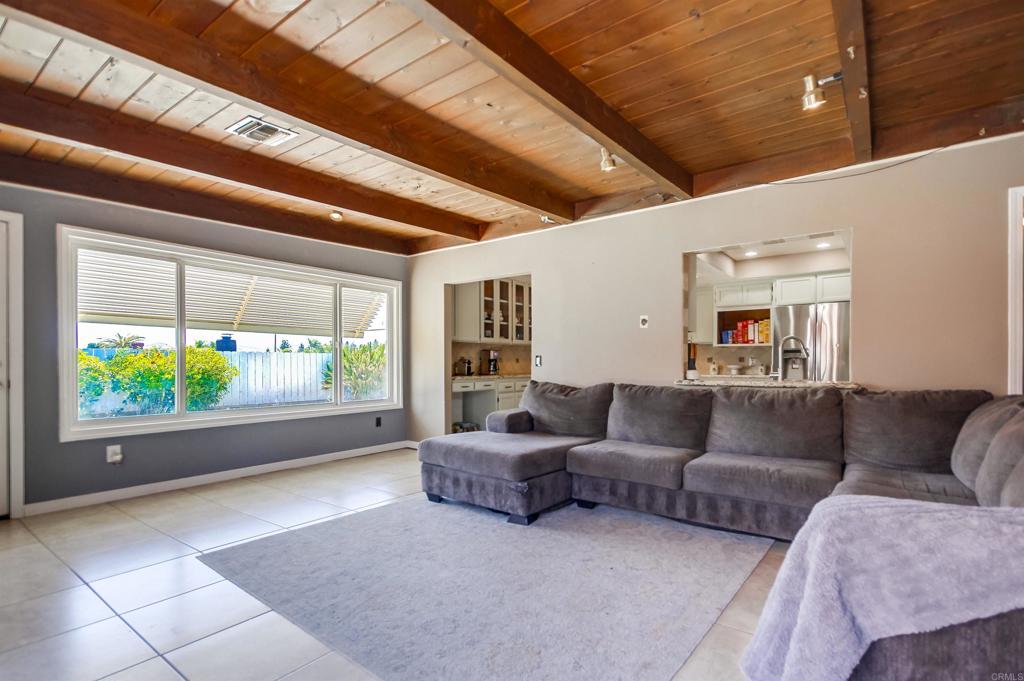 10020 Pino Drive