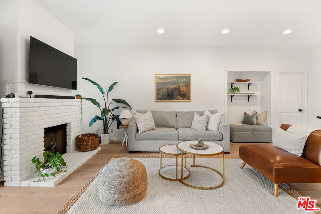 8180 Manitoba Street 102