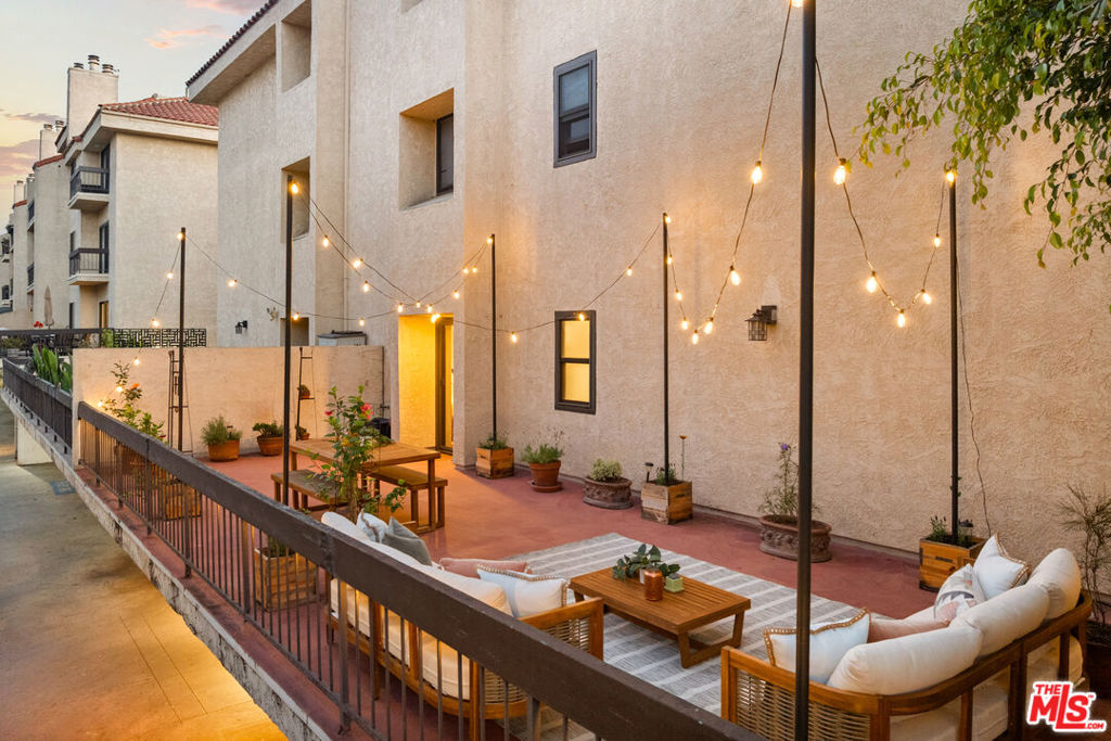 8180 Manitoba Street 102