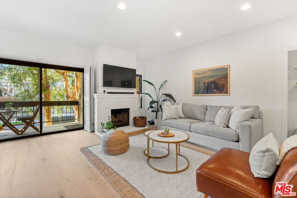 8180 Manitoba Street 102