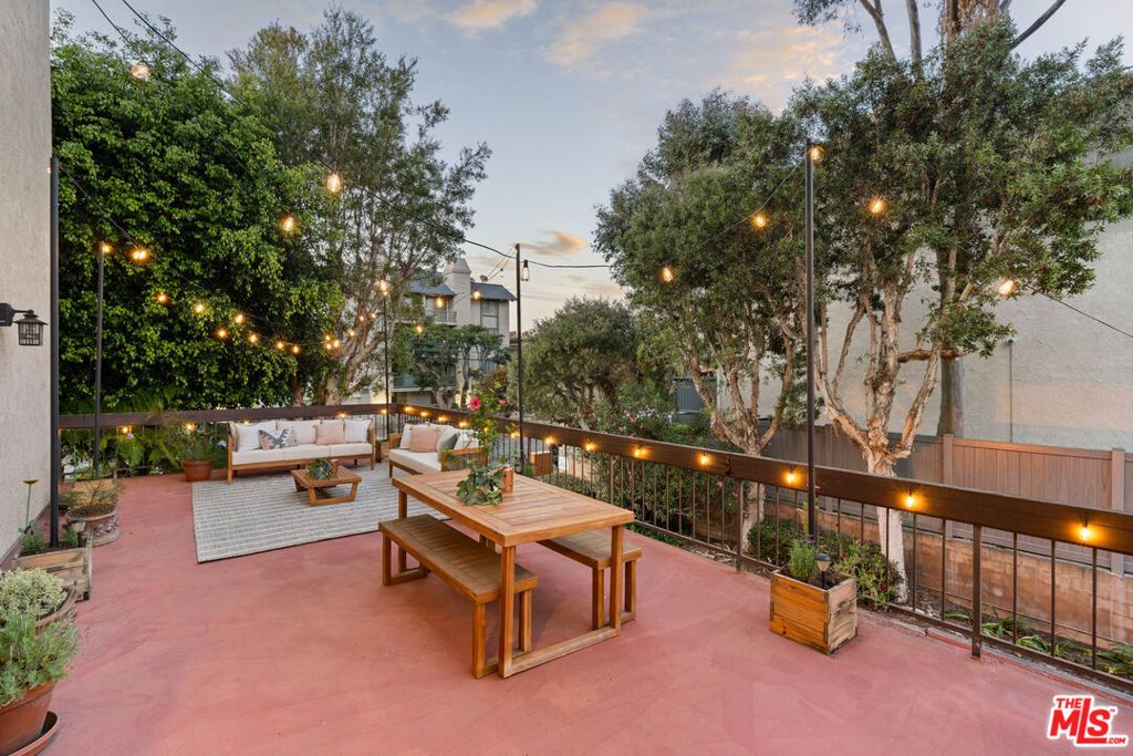 Photo of 8180 Manitoba Street #102, Playa Del Rey, CA 90293 (MLS # 26669361)