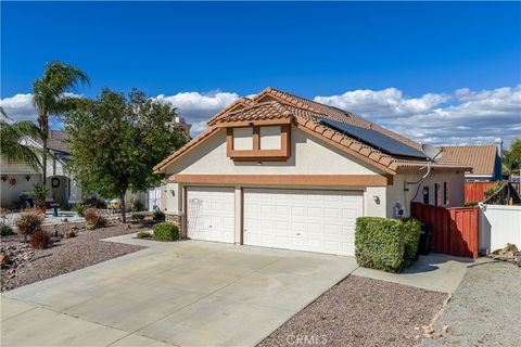 18930 Applewood Lake Elsinore CA 92530